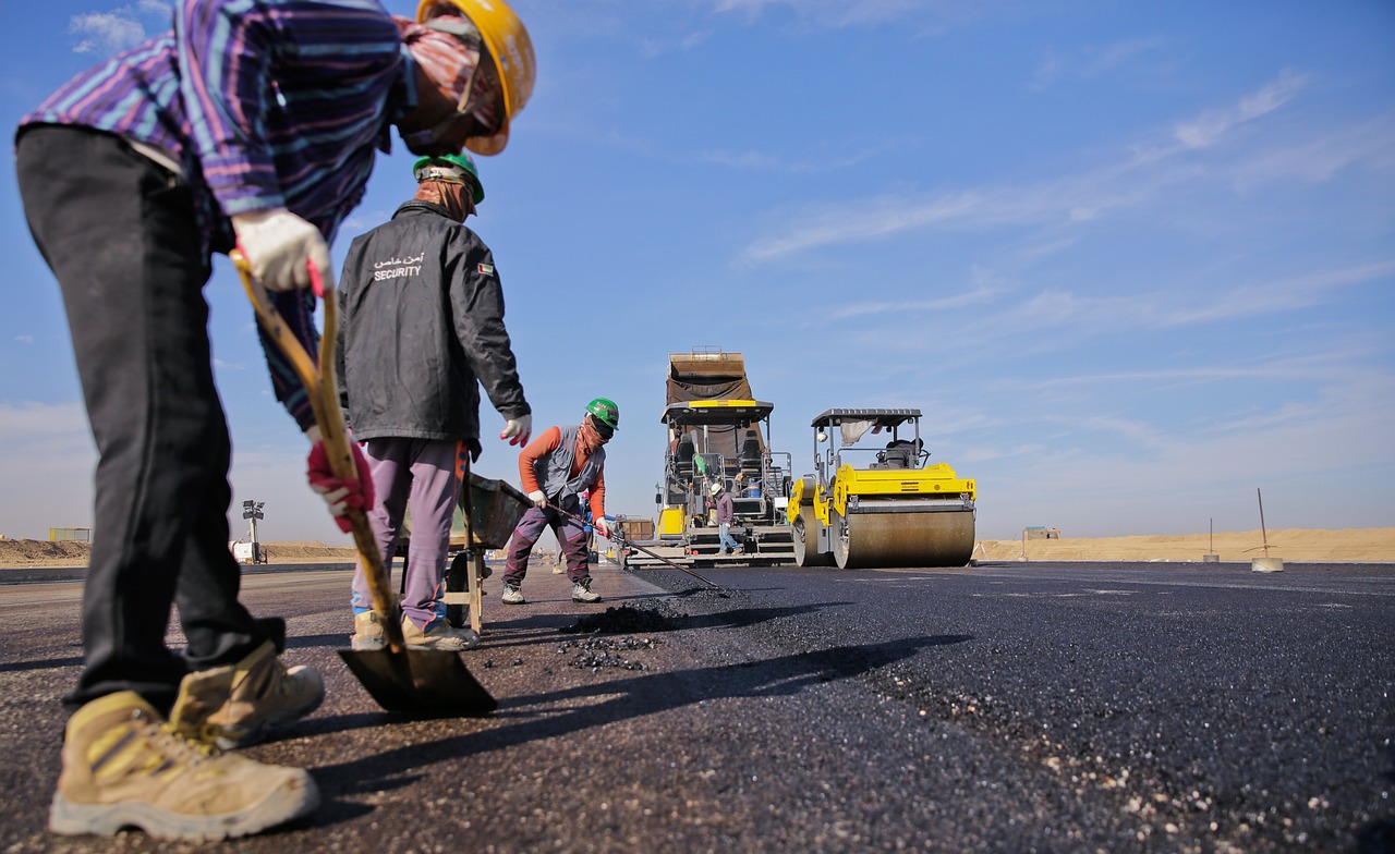 Comment sceller une allée asphaltée?