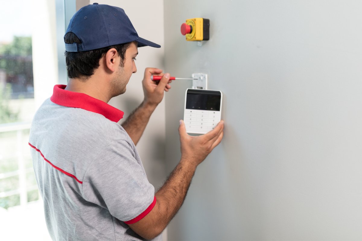 Comprendre les coûts associés à l'installation d'un système d'alarme domestique