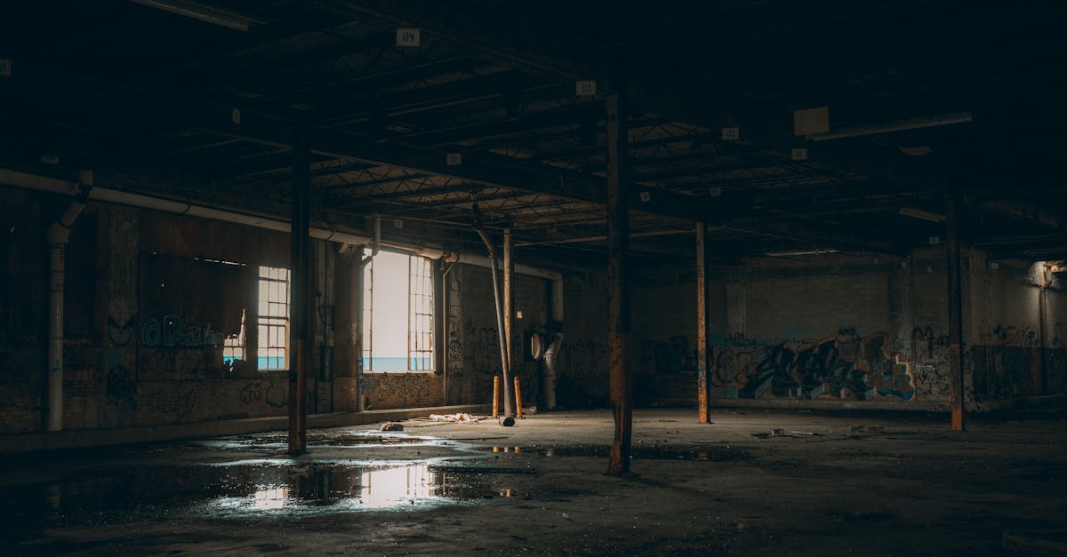 découvrez notre service professionnel d'enlèvement de graffiti. nous utilisons des techniques avancées et des produits respectueux de l'environnement pour restaurer vos surfaces et redonner à vos espaces une apparence impeccable. contactez-nous dès aujourd'hui pour un devis gratuit !