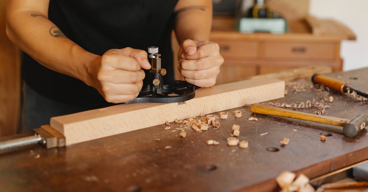 découvrez l'art du travail du bois sur mesure, alliant design personnalisé et savoir-faire artisanal. transformez vos idées en réalisations uniques pour sublimer votre intérieur.